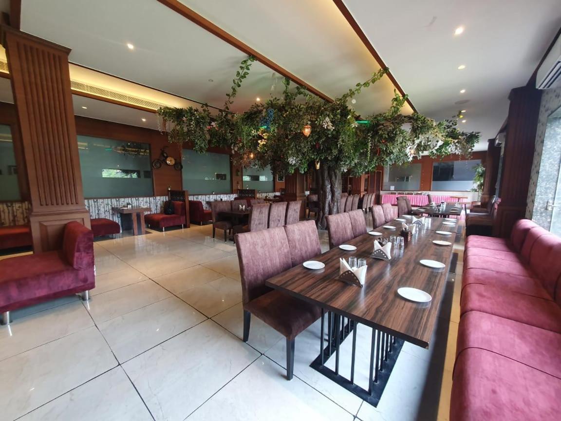 Akash Hotel Managed By Jk Hotels & Resorts Kathua Kültér fotó