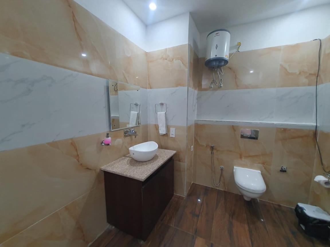 Akash Hotel Managed By Jk Hotels & Resorts Kathua Kültér fotó