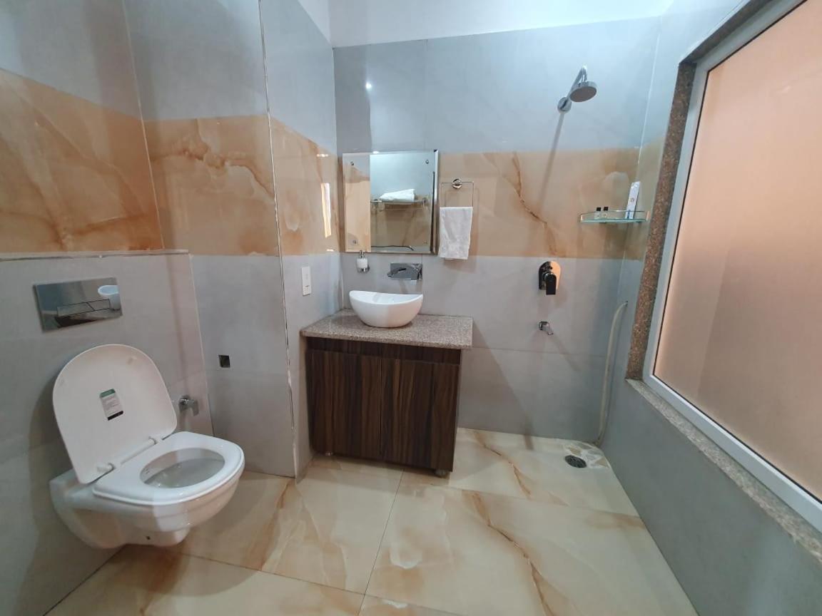 Akash Hotel Managed By Jk Hotels & Resorts Kathua Kültér fotó