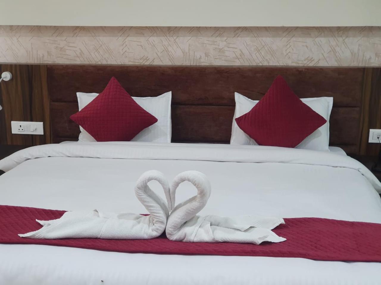 Akash Hotel Managed By Jk Hotels & Resorts Kathua Kültér fotó