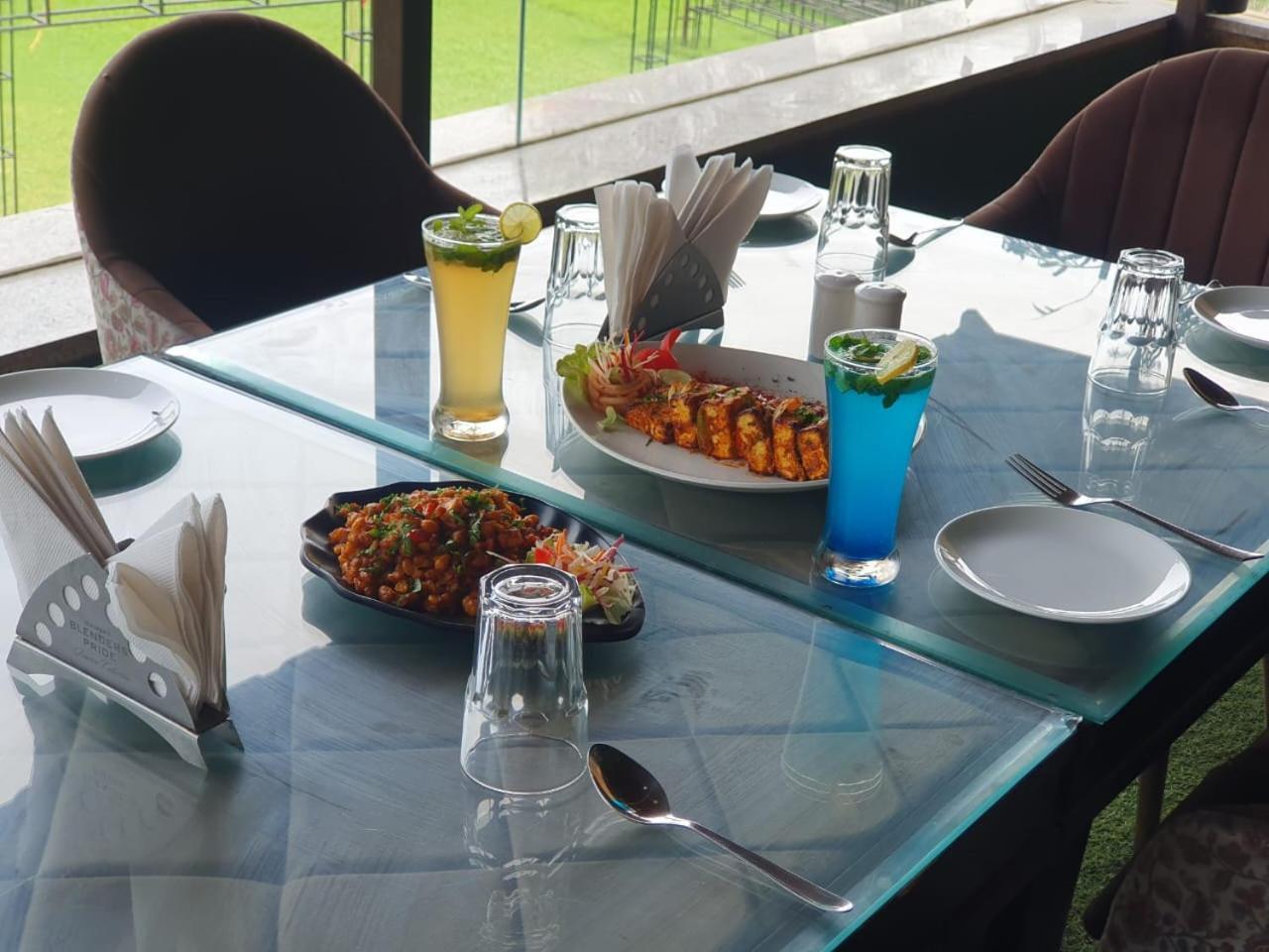 Akash Hotel Managed By Jk Hotels & Resorts Kathua Kültér fotó
