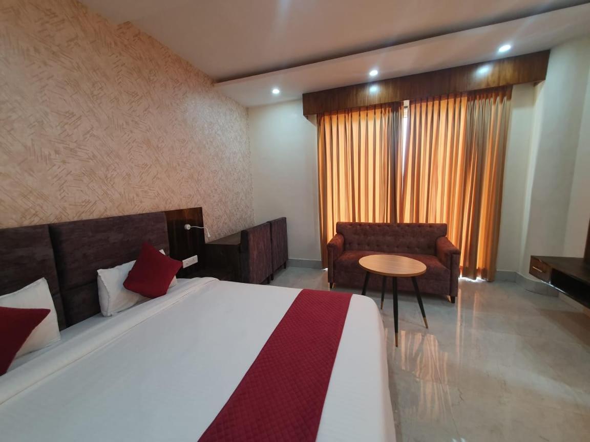 Akash Hotel Managed By Jk Hotels & Resorts Kathua Kültér fotó