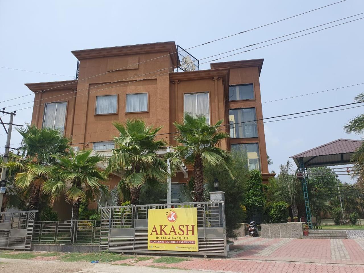 Akash Hotel Managed By Jk Hotels & Resorts Kathua Kültér fotó