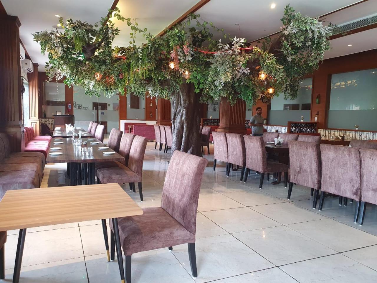 Akash Hotel Managed By Jk Hotels & Resorts Kathua Kültér fotó